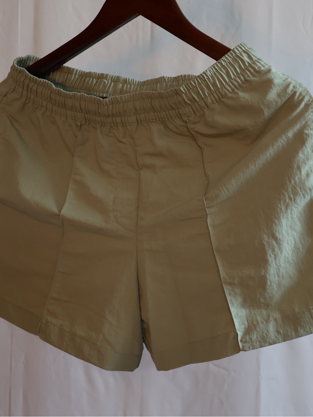 Nike High-Waist Elastic Olive Green Women's Shorts - Small
